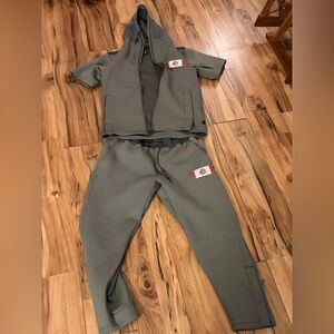 Men’s Team Issued Ohio State Travel set